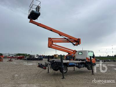 NISSAN CABSTAR 35.12 2013 CTE ZED 20.2H 20 m on - Camion avec nacelle: photos 3 NISSAN CABSTAR 35.12 2013 CTE ZED 20.2H 20 m on - Camion avec nacelle: photos 3