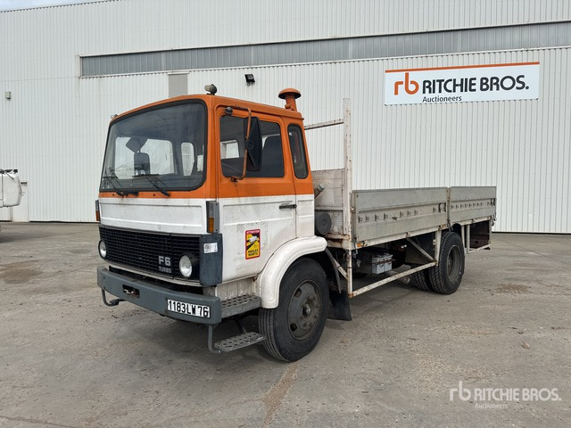 1984 Volvo F613 4x2 Camion Plateau 4x2 Flatbed Truck - Camion plateau: photos 1 1984 Volvo F613 4x2 Camion Plateau 4x2 Flatbed Truck - Camion plateau: photos 1