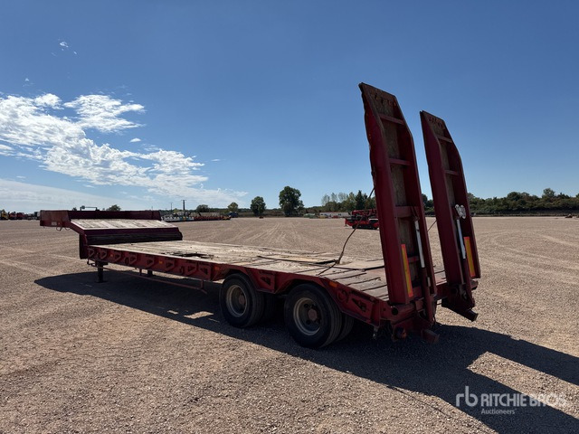1989 Castera RSTP25 T/A Semi-Remorque Porte-Engins ... Lowboy Trailer - Semi-remorque surbaissé: photos 4 1989 Castera RSTP25 T/A Semi-Remorque Porte-Engins ... Lowboy Trailer - Semi-remorque surbaissé: photos 4