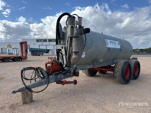 1996 Pichon TCI10 Liquid T/A Tonne A Lisier 2 Essieux Liquid Manure Spreader - Tonne à lisier: photos 2 1996 Pichon TCI10 Liquid T/A Tonne A Lisier 2 Essieux Liquid Manure Spreader - Tonne à lisier: photos 2
