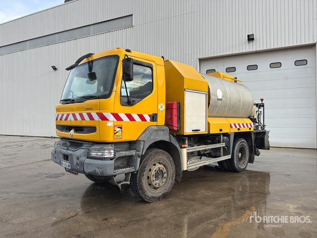 2001 Renault 2011 Acmar MSA 3200 L on 4x2 Re ... Asphalt Distributor Truck - Répandeuse: photos 1 2001 Renault 2011 Acmar MSA 3200 L on 4x2 Re ... Asphalt Distributor Truck - Répandeuse: photos 1