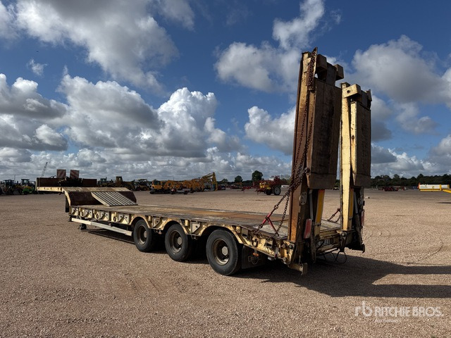2002 Kaiser SSB345 Tri/A Semi-Remorque Porte- Engi ... Lowboy Trailer - Semi-remorque surbaissé: photos 3 2002 Kaiser SSB345 Tri/A Semi-Remorque Porte- Engi ... Lowboy Trailer - Semi-remorque surbaissé: photos 3