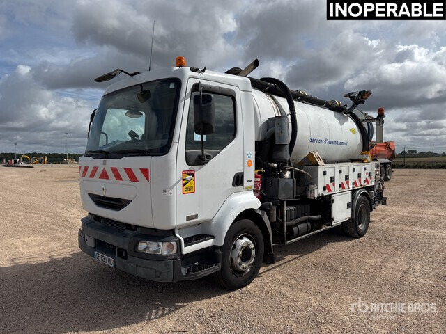 2005 Renault Midlum 220 dCi 2005 Rivard Cleanfos 16T on 4x2 ... Vacuum Excavator Truck - Camion hydrocureur: photos 1 2005 Renault Midlum 220 dCi 2005 Rivard Cleanfos 16T on 4x2 ... Vacuum Excavator Truck - Camion hydrocureur: photos 1