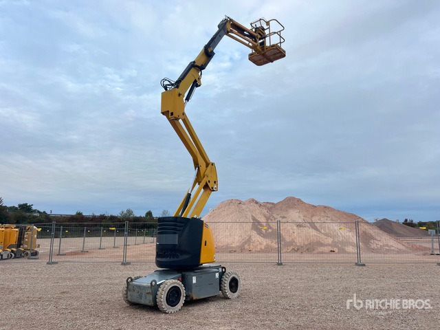 2006 Haulotte HA12IP 2WD Electric Nacelle Articulee Articulating Boom Lift - Nacelle articulée: photos 3 2006 Haulotte HA12IP 2WD Electric Nacelle Articulee Articulating Boom Lift - Nacelle articulée: photos 3