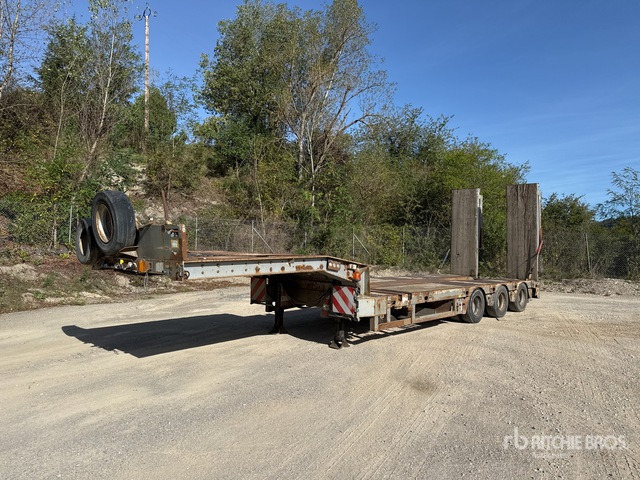 2007 Faymonville Multimax Tri/A Semi-Remorque Porte-Engin ... Lowboy Trailer - Semi-remorque surbaissé: photos 2 2007 Faymonville Multimax Tri/A Semi-Remorque Porte-Engin ... Lowboy Trailer - Semi-remorque surbaissé: photos 2
