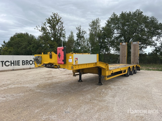 2007 Faymonville TL3GE Tri/A Semi-Remorque Porte-Engin ... Lowboy Trailer - Semi-remorque surbaissé: photos 1 2007 Faymonville TL3GE Tri/A Semi-Remorque Porte-Engin ... Lowboy Trailer - Semi-remorque surbaissé: photos 1