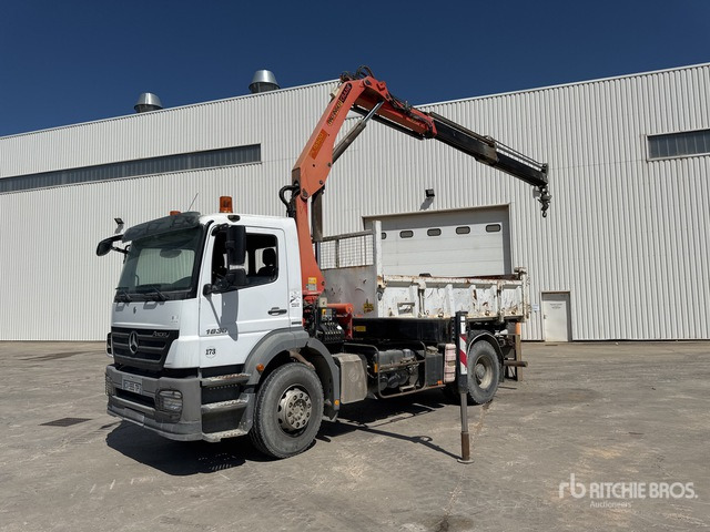2008 Mercedes Axor 1833 2008 Palfinger PK15500 6100 kg ... Dump Truck with Crane - Broyeur/ Épareuse: photos 4 2008 Mercedes Axor 1833 2008 Palfinger PK15500 6100 kg ... Dump Truck with Crane - Broyeur/ Épareuse: photos 4