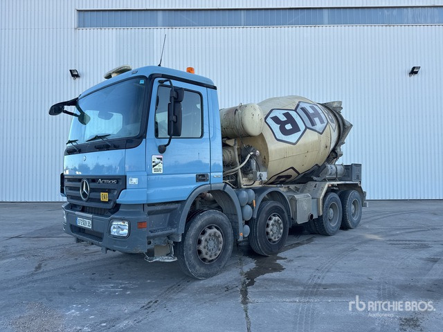 2008 Mercedes-Benz Actros 3236 8x4 Camion Malaxeur 8x4 Mixer Truck - Camion malaxeur: photos 1 2008 Mercedes-Benz Actros 3236 8x4 Camion Malaxeur 8x4 Mixer Truck - Camion malaxeur: photos 1