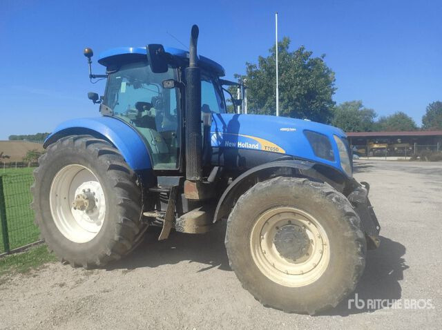 2009 New Holland T7050 AutoCommand Tracteur Agricole 4WD Tractor - Tracteur agricole: photos 1 2009 New Holland T7050 AutoCommand Tracteur Agricole 4WD Tractor - Tracteur agricole: photos 1