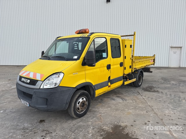 2011 Iveco 35C13 4x2 Camion Benne S/A Dump Truck - Véhicule utilitaire benne, Utilitaire double cabine: photos 2 2011 Iveco 35C13 4x2 Camion Benne S/A Dump Truck - Véhicule utilitaire benne, Utilitaire double cabine: photos 2
