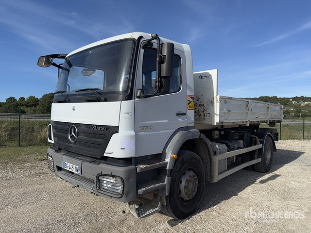 2011 Mercedes-Benz Axor 1833 Camion Amplirol Roll-Off Truck - Camion ampliroll: photos 2 2011 Mercedes-Benz Axor 1833 Camion Amplirol Roll-Off Truck - Camion ampliroll: photos 2