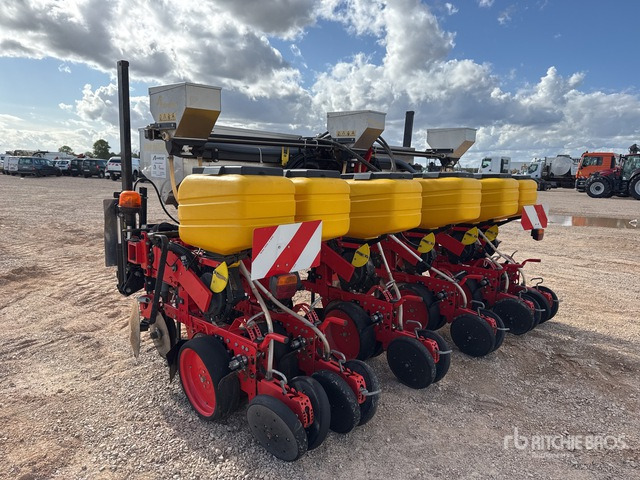 2012 Matermacc MS 8130 6 Row Semoir Monograine 6 Rangs Planter - Semoir monograine: photos 3 2012 Matermacc MS 8130 6 Row Semoir Monograine 6 Rangs Planter - Semoir monograine: photos 3