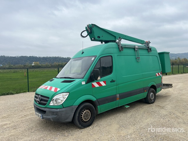 2012 Mercedes-Benz Sprinter 2011 COMILEV EN120TF2 12 m on 4 ... Bucket Truck - Camion avec nacelle: photos 2 2012 Mercedes-Benz Sprinter 2011 COMILEV EN120TF2 12 m on 4 ... Bucket Truck - Camion avec nacelle: photos 2