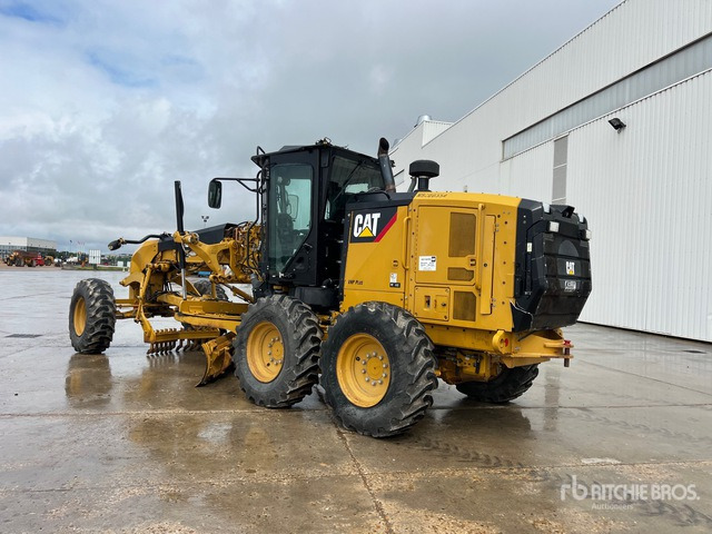 2013 Cat 120M VHP Plus Motor Grader - Broyeur/ Épareuse: photos 3 2013 Cat 120M VHP Plus Motor Grader - Broyeur/ Épareuse: photos 3