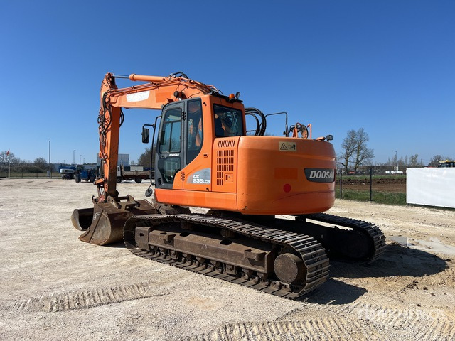 2014 Doosan DX235 LCR Pelle Sur Chenilles Tracked Excavator - Pelle sur chenille: photos 3 2014 Doosan DX235 LCR Pelle Sur Chenilles Tracked Excavator - Pelle sur chenille: photos 3