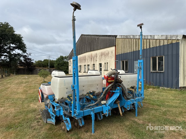 2014 Monosem NG Plus-6R 6 Row Semoir Monograine 6 Rangs Planter - Semoir monograine: photos 1 2014 Monosem NG Plus-6R 6 Row Semoir Monograine 6 Rangs Planter - Semoir monograine: photos 1