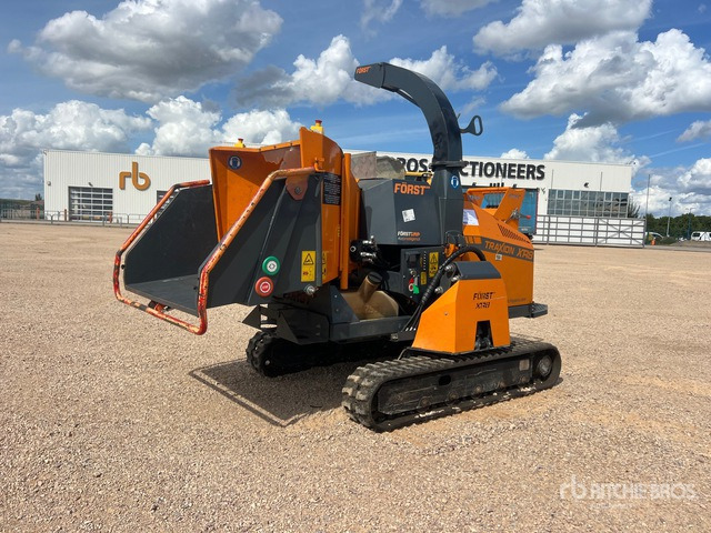 2017 Forst XR8 Tracked Broyeur Wood Chipper - Broyeur de végétaux: photos 2 2017 Forst XR8 Tracked Broyeur Wood Chipper - Broyeur de végétaux: photos 2
