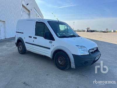 FORD TRANSIT Camion Fourgon - Camion fourgon: photos 4 FORD TRANSIT Camion Fourgon - Camion fourgon: photos 4