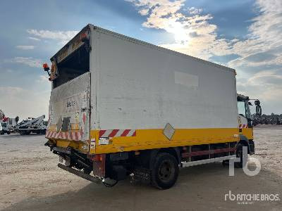 IVECO 120E24 4x2 Camion Fourgon - Camion fourgon: photos 3 IVECO 120E24 4x2 Camion Fourgon - Camion fourgon: photos 3