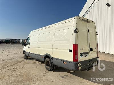 IVECO DAILY 35C12 Vehicule Utilitaire - Fourgon utilitaire: photos 2 IVECO DAILY 35C12 Vehicule Utilitaire - Fourgon utilitaire: photos 2