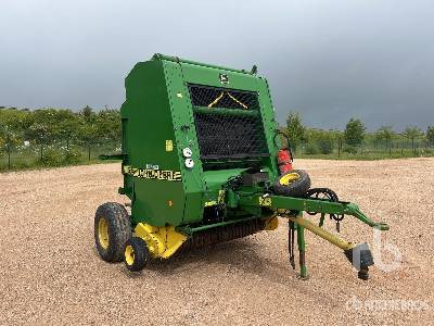 JOHN DEERE 580 Presse A Balles Rondes - Presse à balles rondes: photos 4 JOHN DEERE 580 Presse A Balles Rondes - Presse à balles rondes: photos 4
