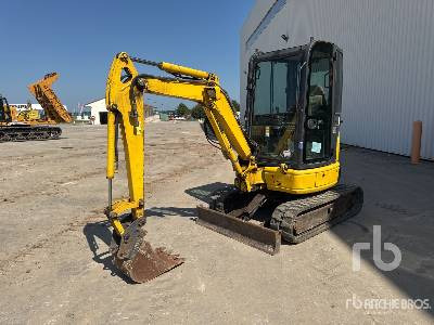 KOMATSU PC22MR-3 Mini-Pelle - Mini pelle: photos 1 KOMATSU PC22MR-3 Mini-Pelle - Mini pelle: photos 1