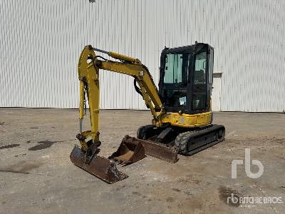 KOMATSU PC26MR-3 Mini-Pelle - Mini pelle: photos 1 KOMATSU PC26MR-3 Mini-Pelle - Mini pelle: photos 1