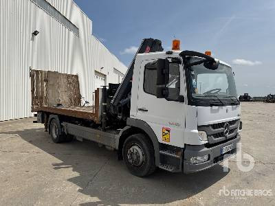 MERCEDES-BENZ ATEGO 1522 2011 Hiab 144 B-2 HIDUC 4600 kg ... - Camion plateau: photos 5 MERCEDES-BENZ ATEGO 1522 2011 Hiab 144 B-2 HIDUC 4600 kg ... - Camion plateau: photos 5