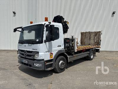 MERCEDES-BENZ ATEGO 1522 2011 Hiab 144 B-2 HIDUC 4600 kg ... - Camion plateau: photos 1 MERCEDES-BENZ ATEGO 1522 2011 Hiab 144 B-2 HIDUC 4600 kg ... - Camion plateau: photos 1