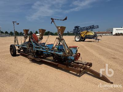 MONOSEM 6 Row Semoir De Precision 6 Rangs - Semoir/ Planteuse: photos 4 MONOSEM 6 Row Semoir De Precision 6 Rangs - Semoir/ Planteuse: photos 4