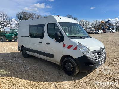 RENAULT MASTER DCI 125 - Fourgon utilitaire: photos 4 RENAULT MASTER DCI 125 - Fourgon utilitaire: photos 4
