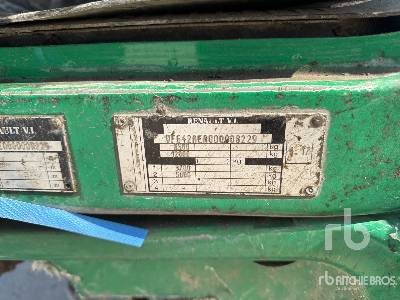 RENAULT MIDLUM 180DCI 4x2 (Inoperable) - Benne à ordures ménagères: photos 5 RENAULT MIDLUM 180DCI 4x2 (Inoperable) - Benne à ordures ménagères: photos 5