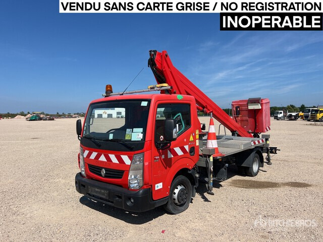 Renault Maxity DTI 130 Camion ? godets - Camion avec nacelle: photos 1 Renault Maxity DTI 130 Camion ? godets - Camion avec nacelle: photos 1