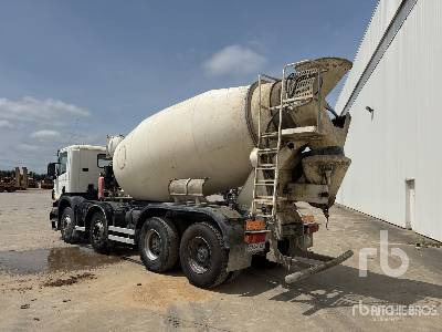 SCANIA P380 8x4 Camion Malaxeur - Camion malaxeur: photos 2 SCANIA P380 8x4 Camion Malaxeur - Camion malaxeur: photos 2
