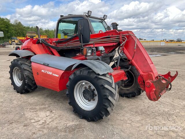 2004 Manitou MLT526T (Inoperable) Telehandler - Chariot télescopique: photos 4 2004 Manitou MLT526T (Inoperable) Telehandler - Chariot télescopique: photos 4