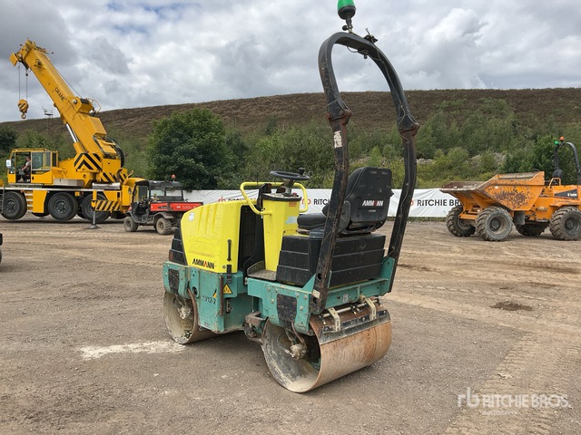 2012 Ammann AV12-2 Double Drum Roller - Rouleau compresseur: photos 3 2012 Ammann AV12-2 Double Drum Roller - Rouleau compresseur: photos 3