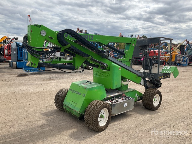 2013 Nifty HR12?NDE 2WD Hybrid (Inoperable) Articulating Boom Lift - Nacelle articulée: photos 4 2013 Nifty HR12?NDE 2WD Hybrid (Inoperable) Articulating Boom Lift - Nacelle articulée: photos 4