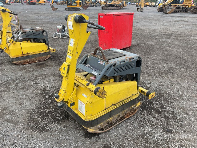 2014 Wacker Neuson Vibroplate DPU100-70LES Vibratory Plate Compactor Vibratory Plate Compactor - Plaque vibrante: photos 4 2014 Wacker Neuson Vibroplate DPU100-70LES Vibratory Plate Compactor Vibratory Plate Compactor - Plaque vibrante: photos 4