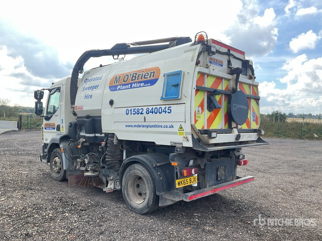 2015 DAF LF Euro 6 2015 Johnston on Sweeper Truck - Balayeuse de voirie: photos 3 2015 DAF LF Euro 6 2015 Johnston on Sweeper Truck - Balayeuse de voirie: photos 3