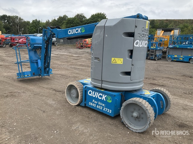 2015 Genie Z30N 10m Narrow Electric Boom Articulating Boom Lift - Nacelle articulée: photos 3 2015 Genie Z30N 10m Narrow Electric Boom Articulating Boom Lift - Nacelle articulée: photos 3