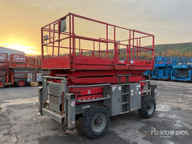 2015 Skyjack SJ8841 4x4 Diesel Scissor Lift - Nacelle ciseaux: photos 4 2015 Skyjack SJ8841 4x4 Diesel Scissor Lift - Nacelle ciseaux: photos 4