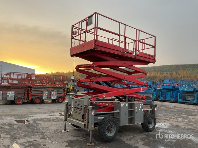 2015 Skyjack SJ8841 4x4 Diesel Scissor Lift - Nacelle ciseaux: photos 2 2015 Skyjack SJ8841 4x4 Diesel Scissor Lift - Nacelle ciseaux: photos 2