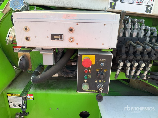 Nacelle articulée 2016 Nifty HR21 4WD Hybrid Articulating Boom Lift: photos 6