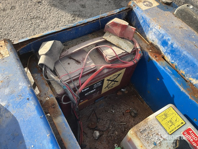 2017 Power Tower Nano Vertical Mast Lift - Nacelle à mât vertical: photos 5 2017 Power Tower Nano Vertical Mast Lift - Nacelle à mât vertical: photos 5