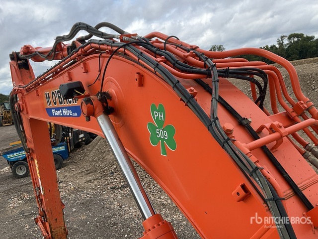 2018 Hitachi ZX225USLC-6 Tracked Excavator - Pelle sur chenille: photos 5 2018 Hitachi ZX225USLC-6 Tracked Excavator - Pelle sur chenille: photos 5