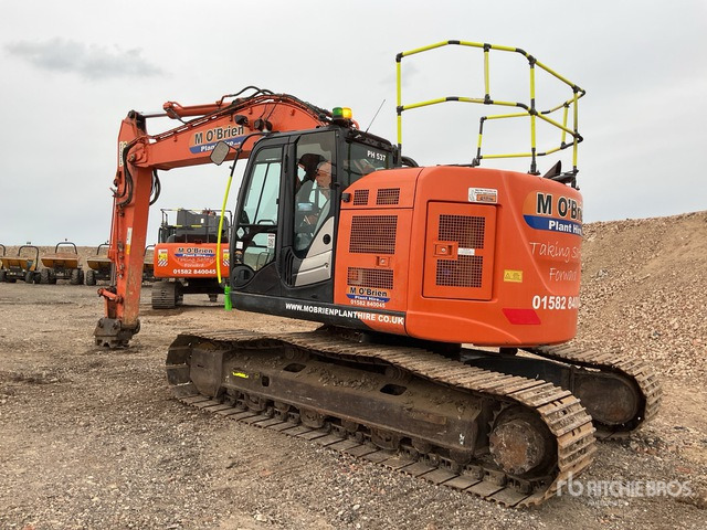 2019 Hitachi ZX225USLC-6 Tracked Excavator - Pelle sur chenille: photos 5 2019 Hitachi ZX225USLC-6 Tracked Excavator - Pelle sur chenille: photos 5