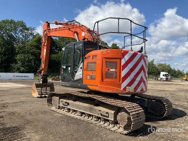 2021 Hitachi ZX225USLC-6 Tracked Excavator - Pelle sur chenille: photos 4 2021 Hitachi ZX225USLC-6 Tracked Excavator - Pelle sur chenille: photos 4