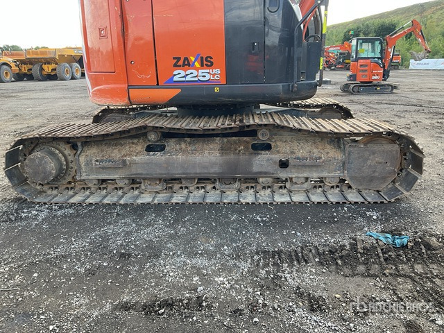 2021 Hitachi ZX225USLC-6 Tracked Excavator - Pelle sur chenille: photos 5 2021 Hitachi ZX225USLC-6 Tracked Excavator - Pelle sur chenille: photos 5