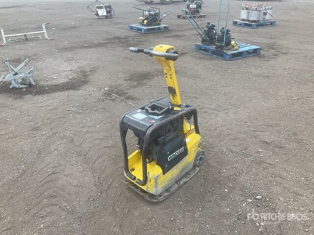 Wacker Vibratory Plate Compactor - Plaque vibrante: photos 1 Wacker Vibratory Plate Compactor - Plaque vibrante: photos 1