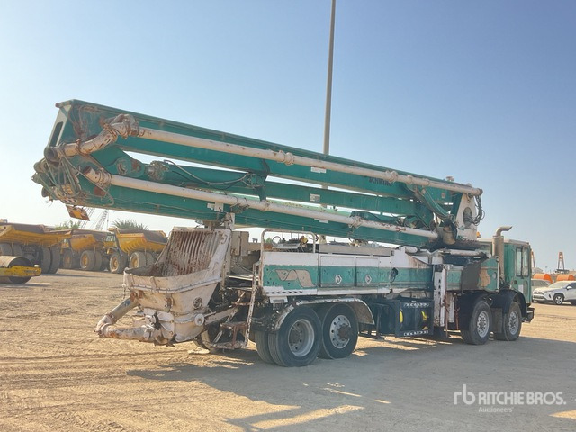 1998 Mack MR688S 1997 Schwing KVM 42/38 42 m on 8x4 Concrete Pump Truck - Camion pompe: photos 3 1998 Mack MR688S 1997 Schwing KVM 42/38 42 m on 8x4 Concrete Pump Truck - Camion pompe: photos 3